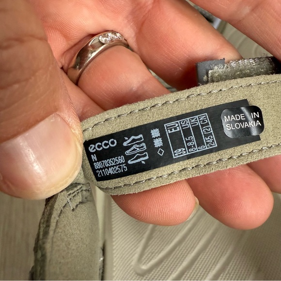 Like New Ecco X-Trinsic Vetiver Outdoor Casual Sandals - Picture 6 of 7